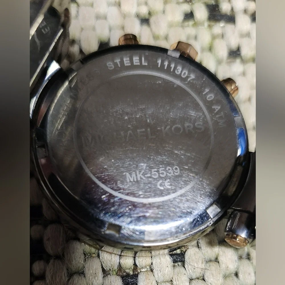 MICHAEL KORS WATCH - Picture 7 of 8